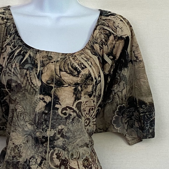 W-21 B.L.E.U. Black & Cream Floral  & Sequin Short Sleeve Blouse Size M - Picture 4 of 16